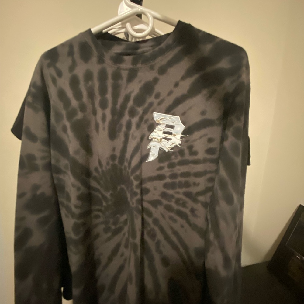 2 long Sleeve Shirts , 1 Tee Shirt , 2 Pairs of shirts